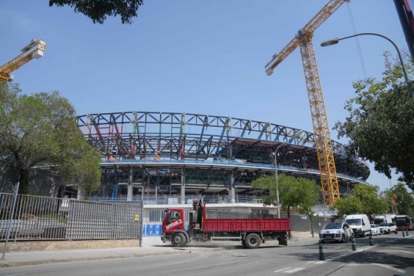 Thể thao thế giới: Barcelona sẽ gặp khó khăn khi trở lại Camp Nou khi so với Valencia, và có thể bị 