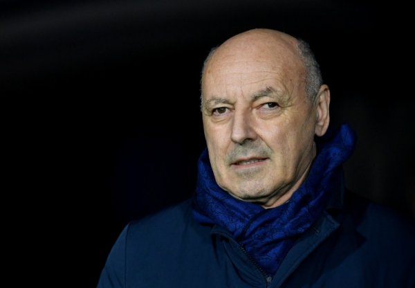 Marotta nói về đá phạt đền: Trọng tài phải tự mình quyết định hoặc nhờ VAR trợ giúp, không bị ảnh hư