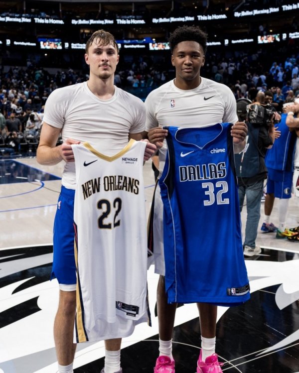 Flagg&Quinn trao đổi áo đấu! Bộ ảnh chính thức của Pelicans: Từ đồng đội Montverde đến đối thủ N